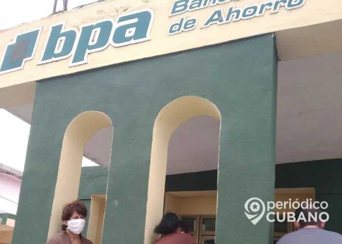 al Banco Popular de Ahorro la condición de banco universal El